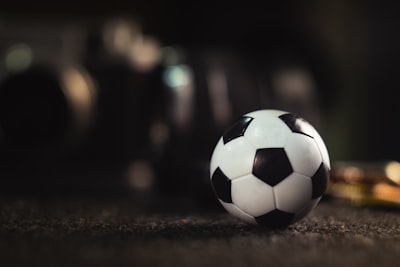 مباراةالأهليوسياتلمواجهةمثيرةبينعمالقةالقارات